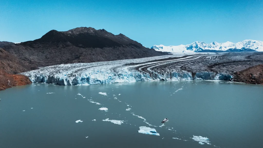 Volcán Lautaro: el volcán escondido en el Campo de Hielo Sur