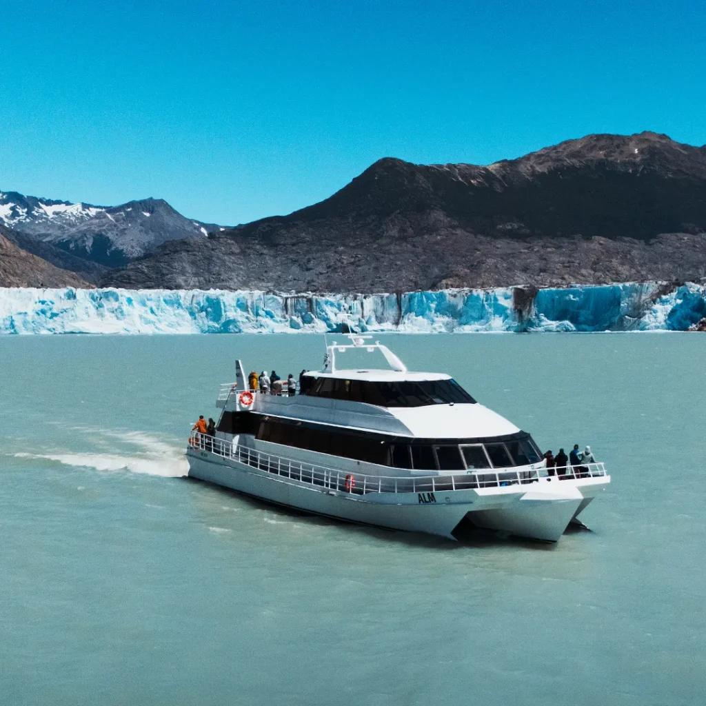 Navegación al Glaciar Viedma: guía completa de la Aventura Viedma